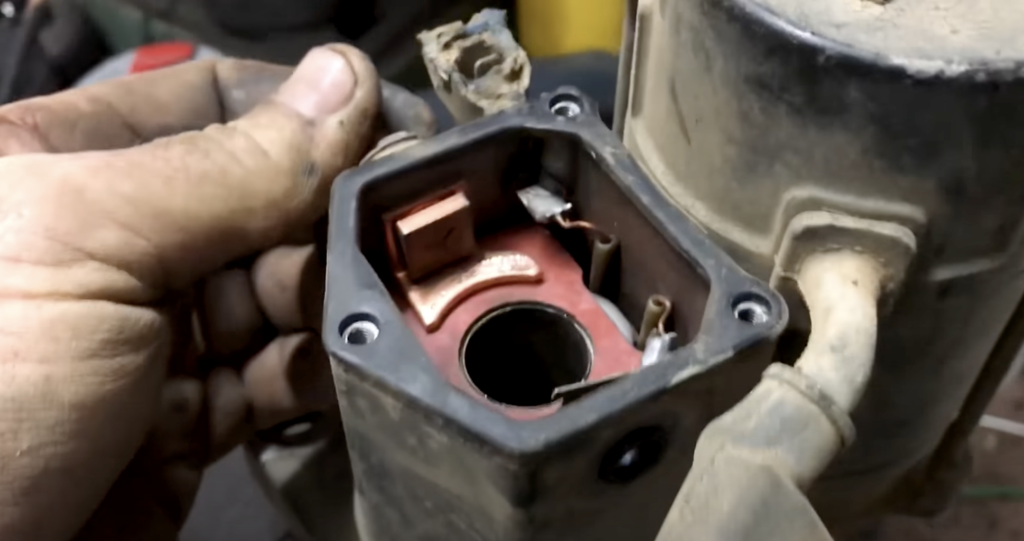 How a Starter Motor Solenoid works, take a look inside! MadMatt 4WD